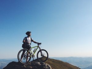 biker-in-mountains